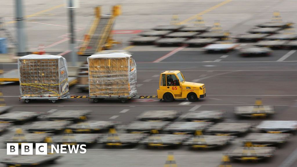 Featured image for Lithuania and UK Crack Down on Russia-Linked Parcel Bomb and Spying Networks in Europe