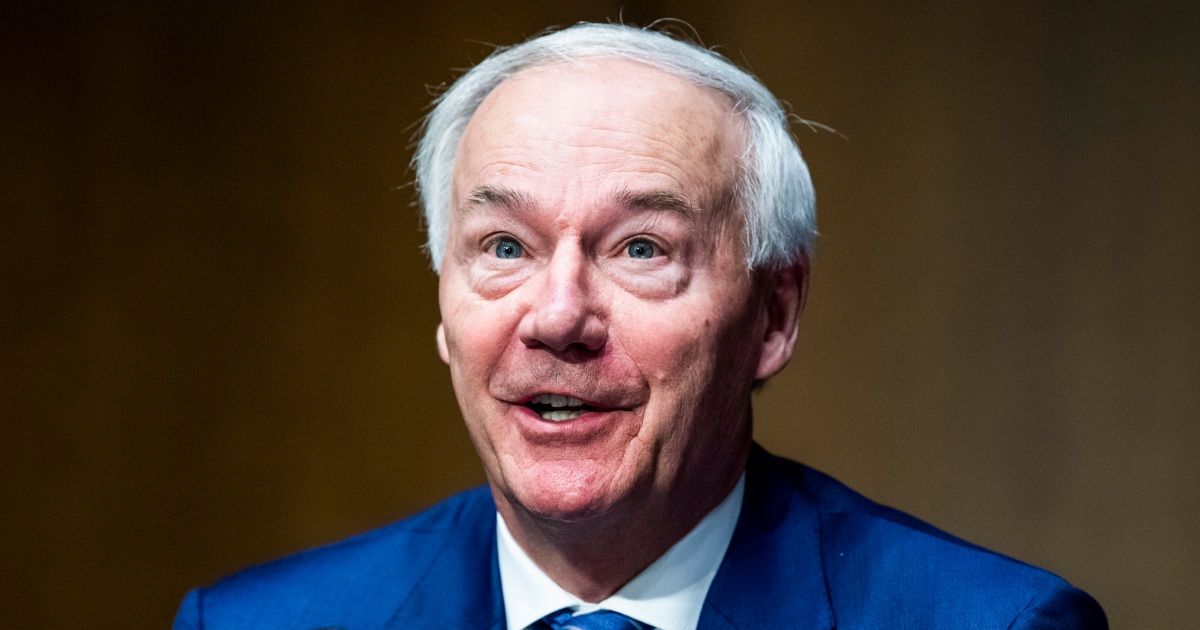 Asa Hutchinson Launches 2024 Presidential Campaign in Arkansas