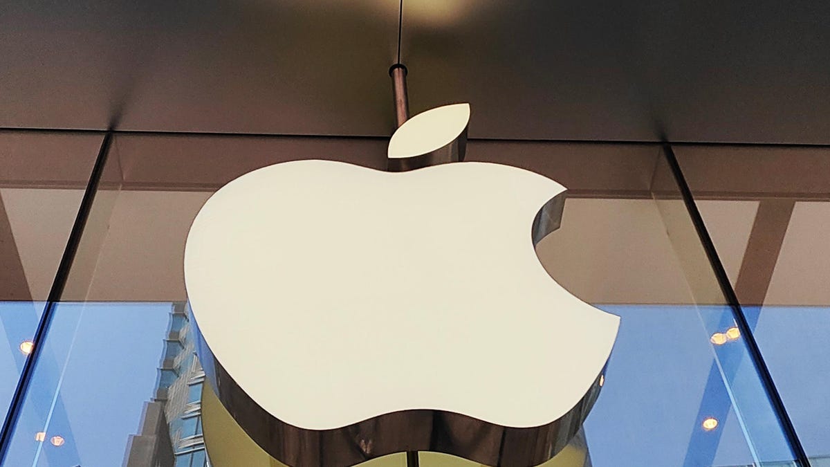 Bank of America Touts AI-Powered iPhones as Market Game-Changer
