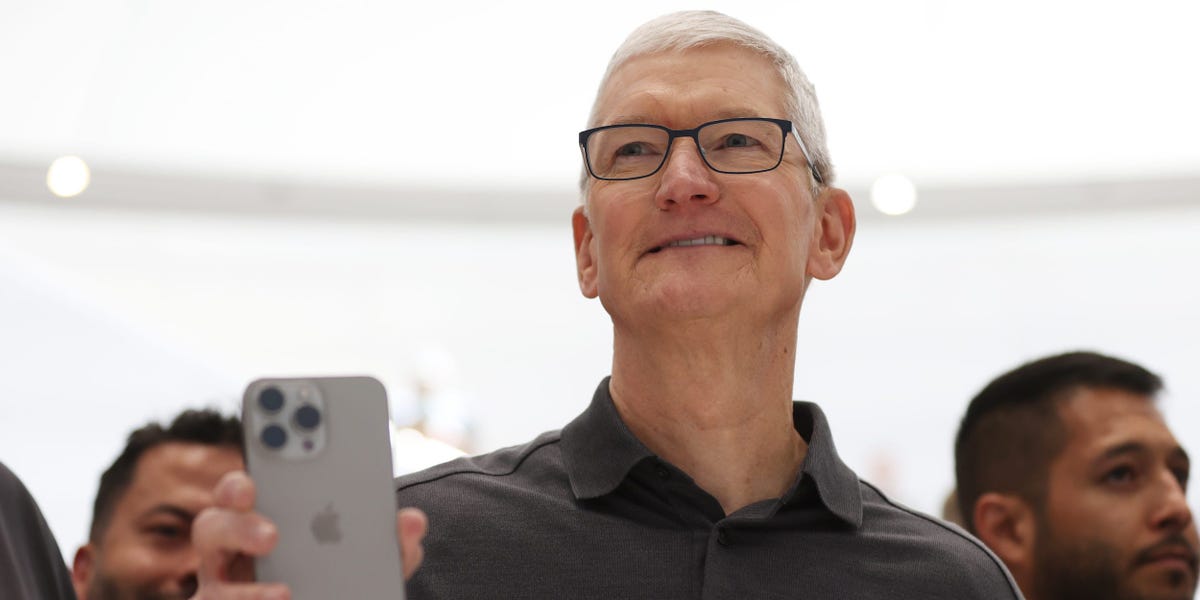 China Intensifies Crackdown on Apple iPhones