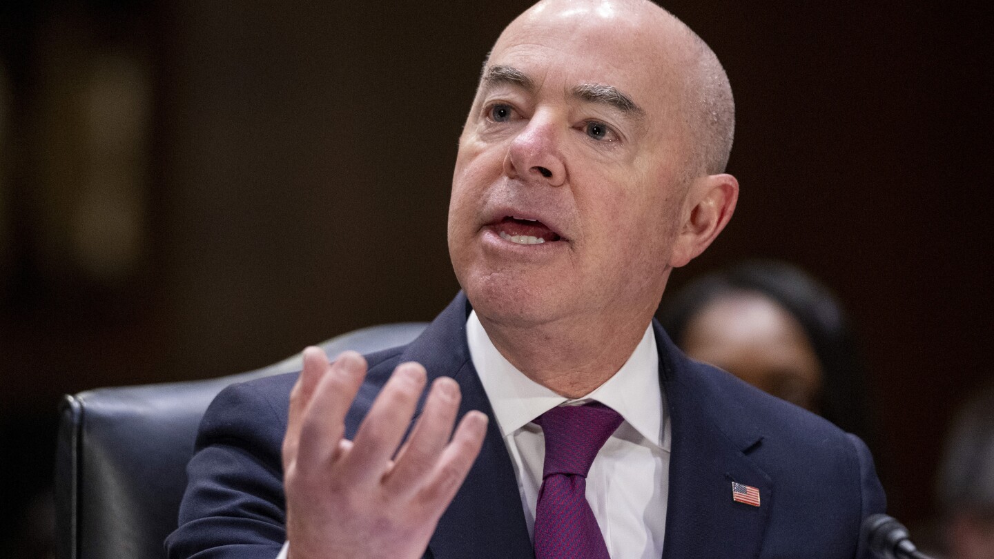 "House GOP's Failed Mayorkas Impeachment: A Chaotic Showdown Unfolds"