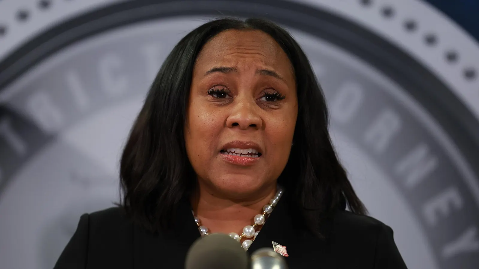"Subpoenaed Georgia Prosecutor Faces Allegations in Trump Case"