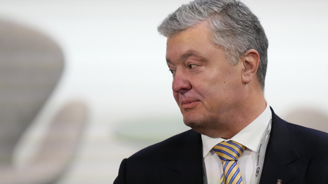 Ukraine Halts Ex-President's Exit Amid Suspected Meeting with Pro-Putin Orban