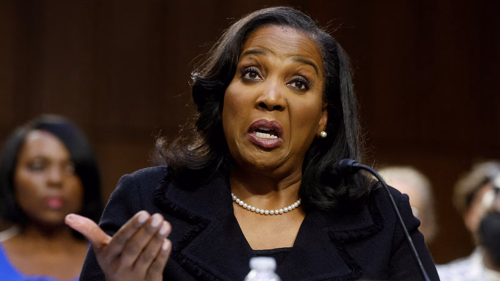 Justice Department Investigates Fed Governor Lisa Cook for Criminal Activities