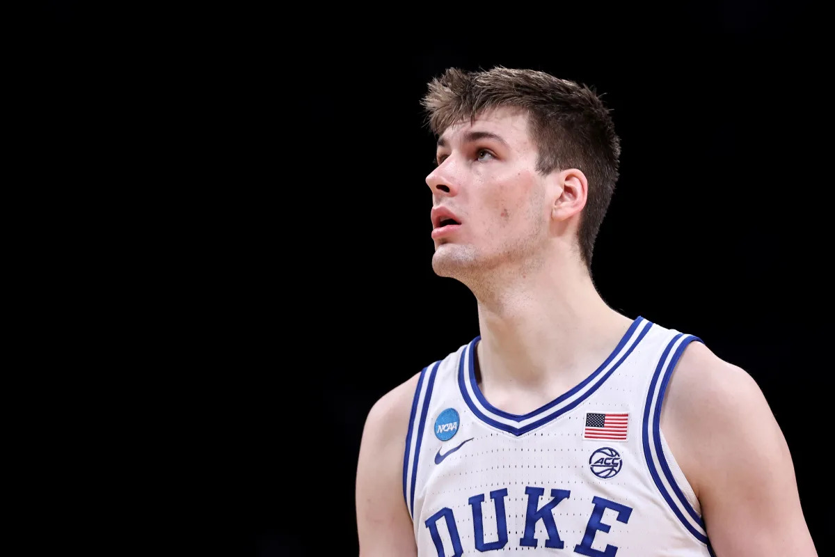 "March Madness 2024 Sunday Schedule: Game Times, Scores, and Where to Watch"
