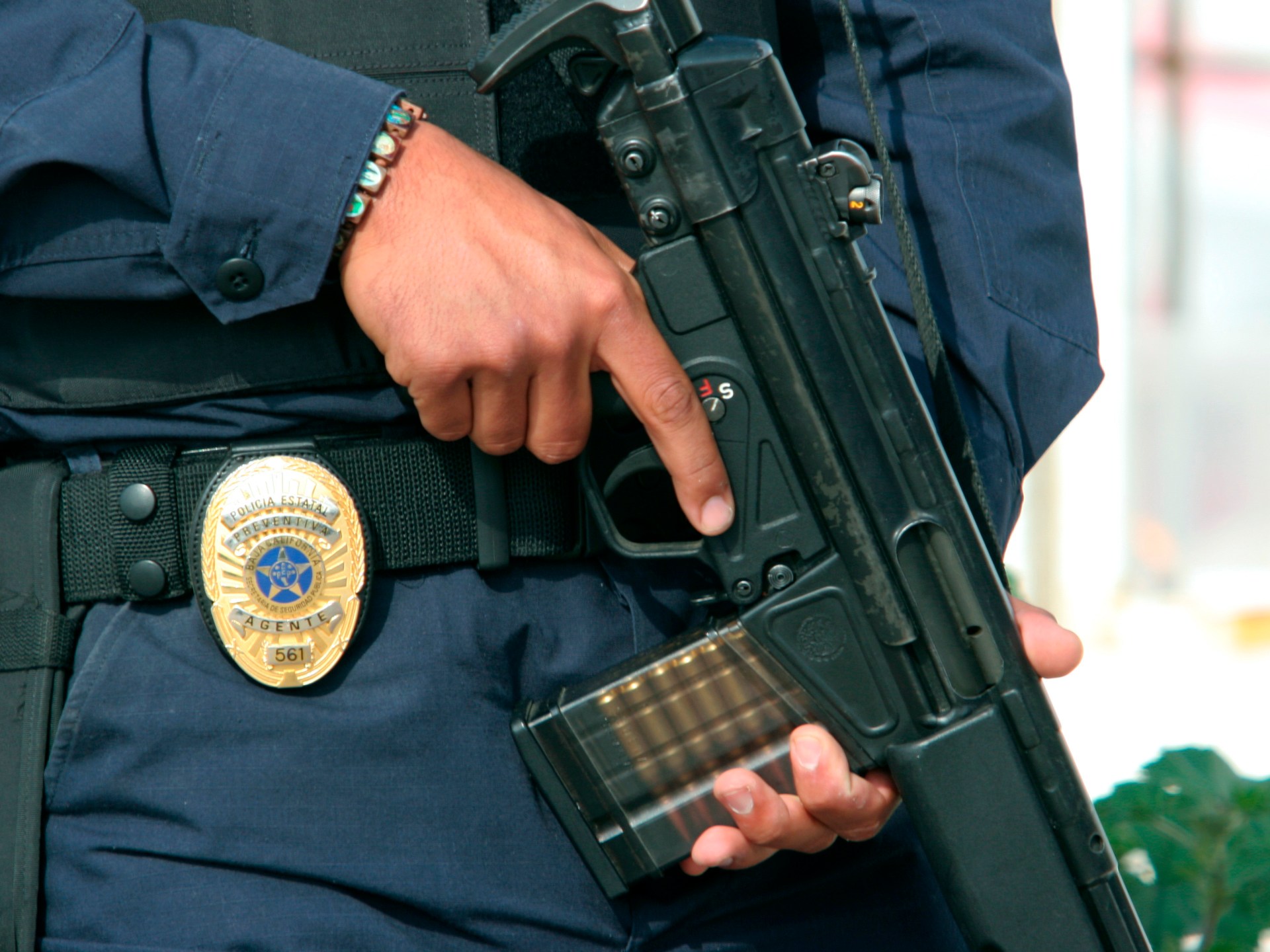 "Deadly Clash Erupts as Gang and Villagers Collide in Central Mexico"