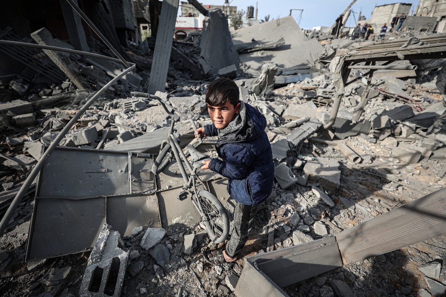 "Rafah Tensions: Israel's Rescue Mission and Egypt's Peace Treaty"
