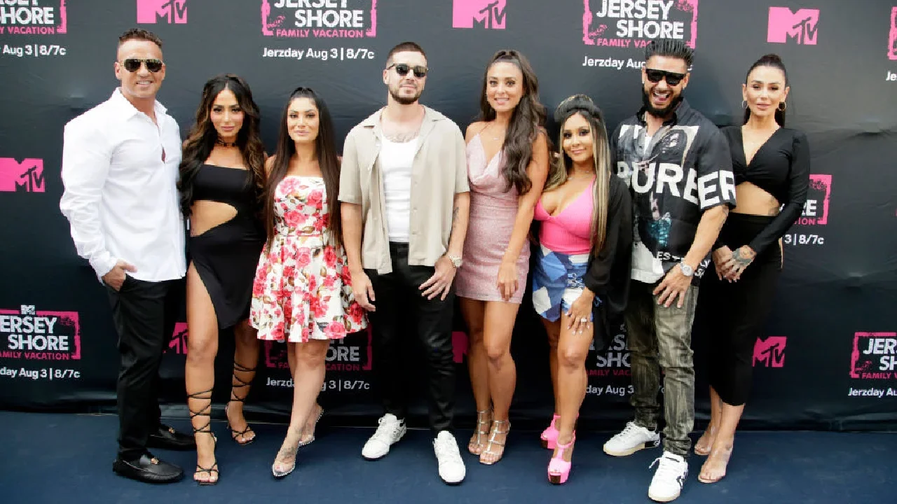 Snooki Accuses Joy Behar of Rude Encounter: "You're Not Italian"