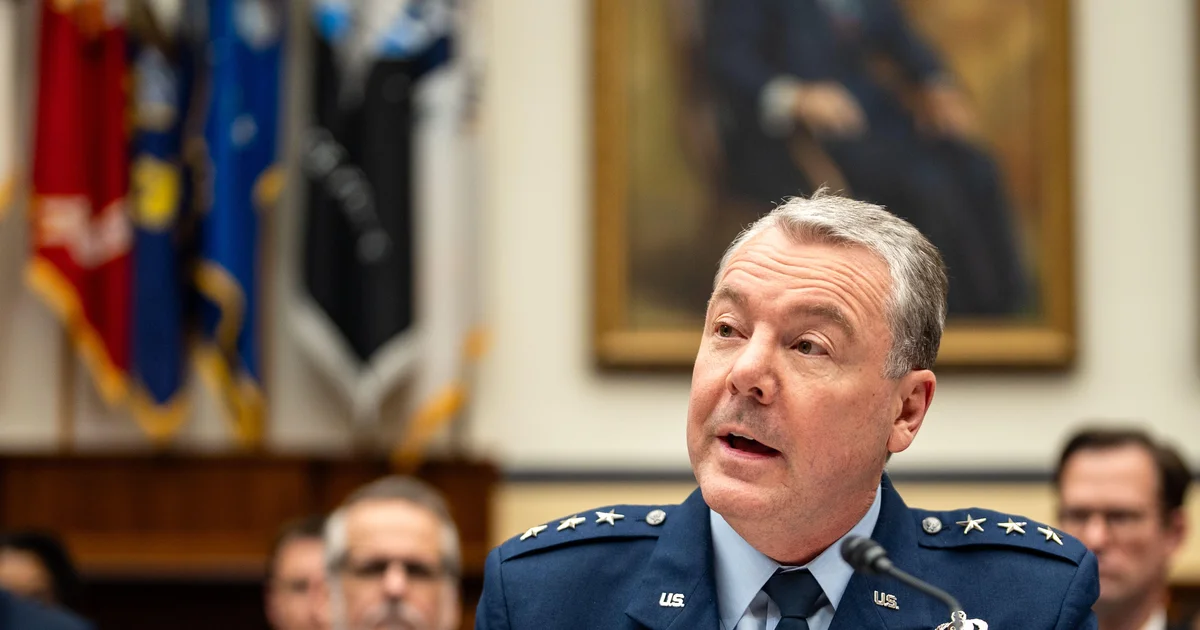 Featured image for Pentagon Removes Defense Intelligence Agency Chief Jeffrey Kruse