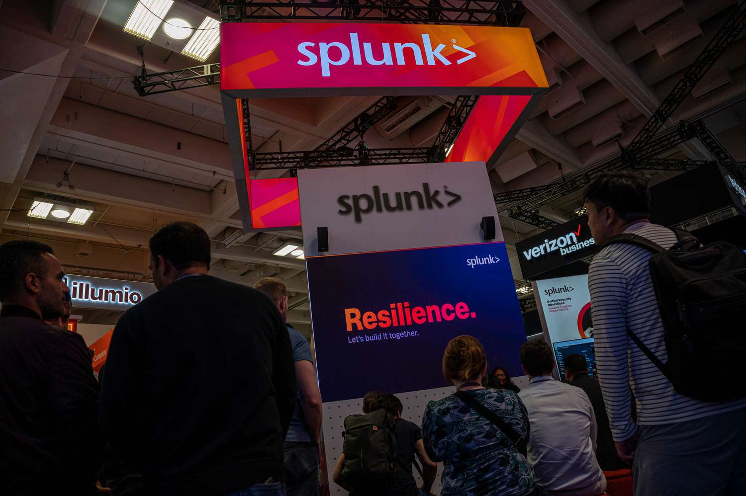 Featured image for Cisco Acquires Splunk in Record-Breaking $28 Billion Deal