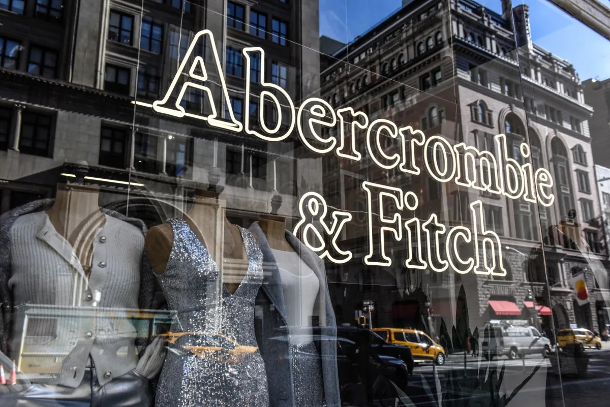 Featured image for Abercrombie & Fitch's Strong Holiday Sales Propel Record Revenue Growth