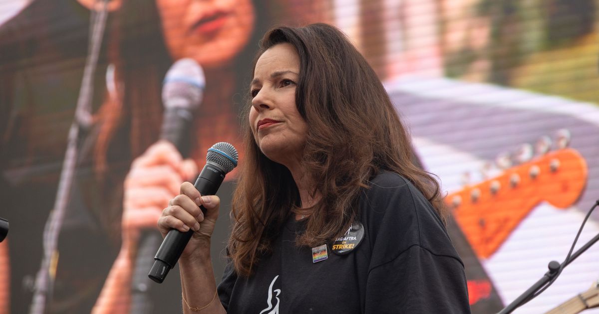 Featured image for "Fran Drescher Reflects on the SAG-AFTRA Strike's 100th Day"