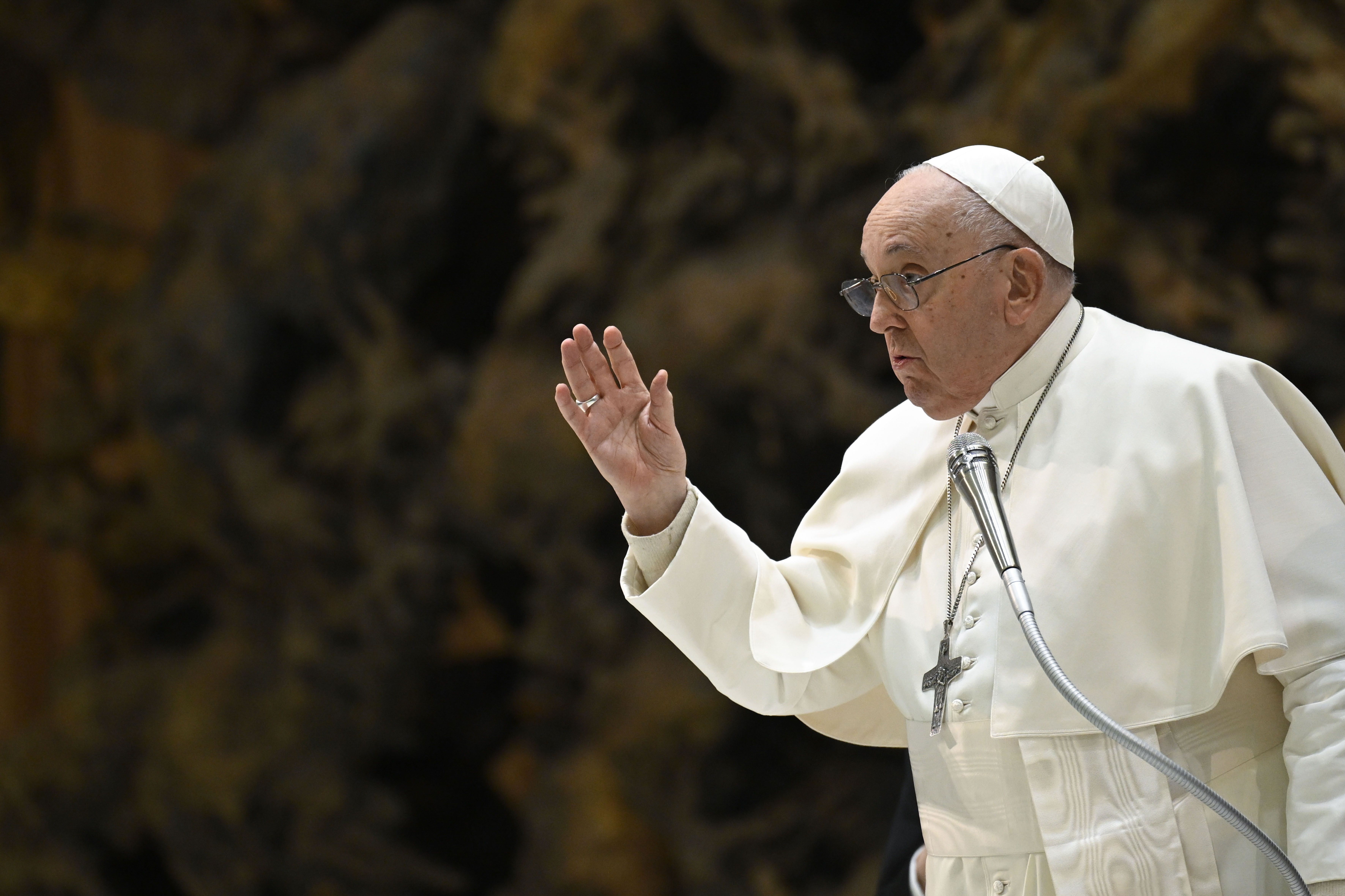 "Pope Francis Warns Against Lust and Pornography, Emphasizes the Sanctity of Love and Sexuality"