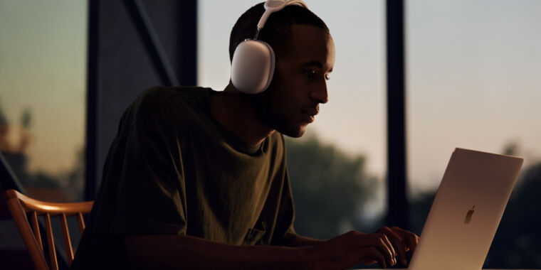 Sonos to Unveil High-End Headphones and More in 2024