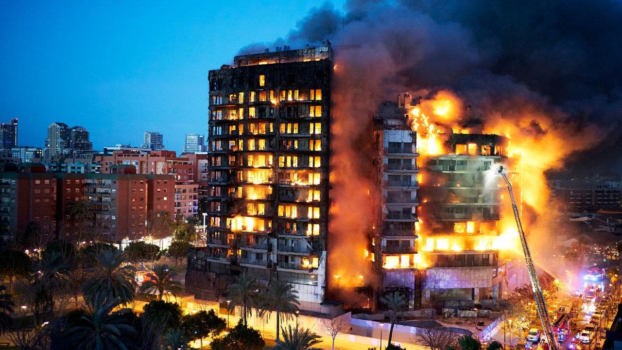 Featured image for "Fatal Fire Ravages Valencia Apartment Building, Prompts Soccer Game Postponements"