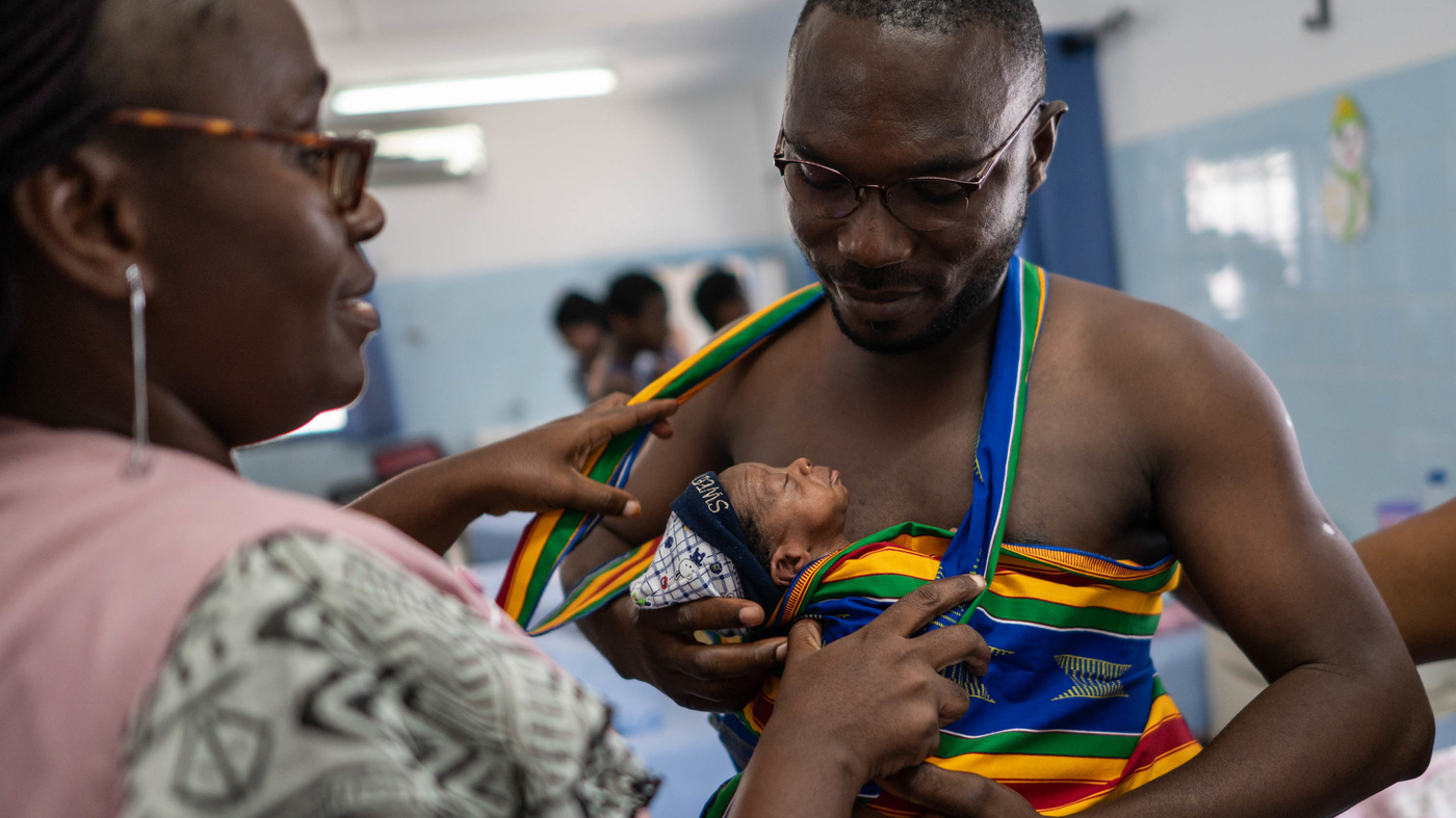 Featured image for Ivory Coast adopts Kangaroo care for premature babies.