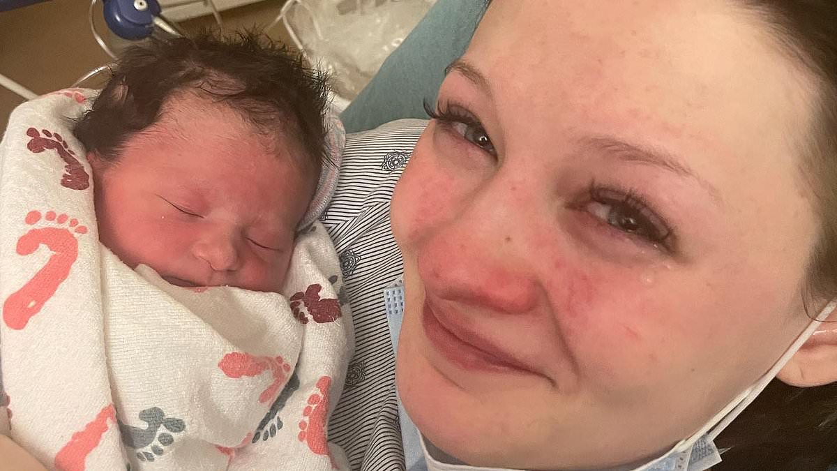 "Unaware Teen Mother Gives Birth Alone in Stranger's Bathtub"