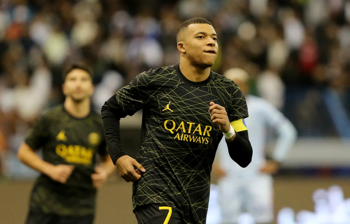 "Saudi Arabian Club's Jaw-Dropping Transfer Bid for Kylian Mbappé Shakes Football World"