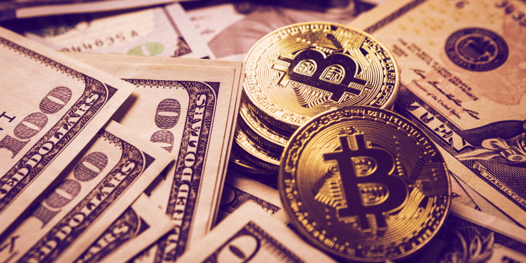 Bitcoin Investors Face Volatility as Price Fluctuates and Economic Concerns Loom.