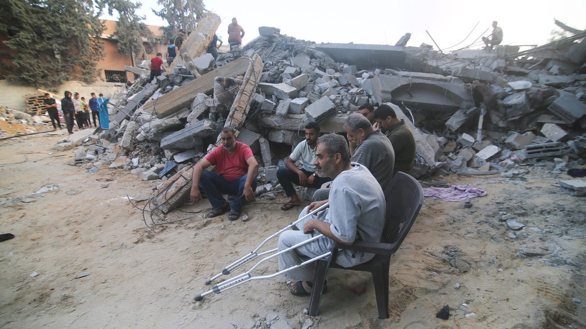 Desperate Struggle for Survival: Gaza's Water Crisis and Israeli Raids