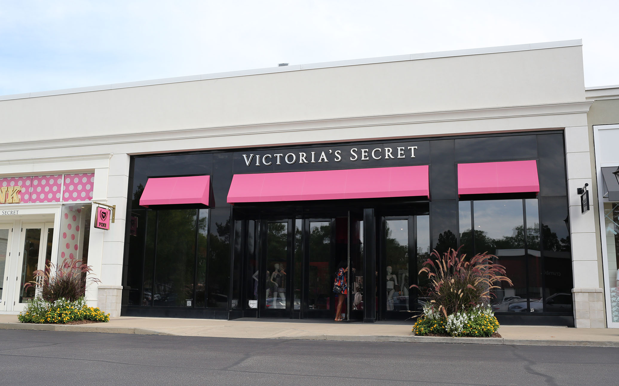 Featured image for "Victoria's Secret Collaborates with Doja Cat for Adaptive Collection and World Tour"