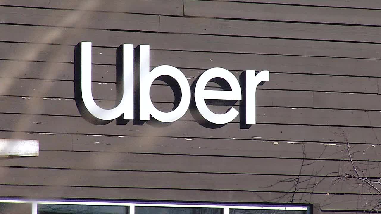 Featured image for Minneapolis Council Member Urges Reevaluation of Rideshare Ordinance as Uber and Lyft Exit