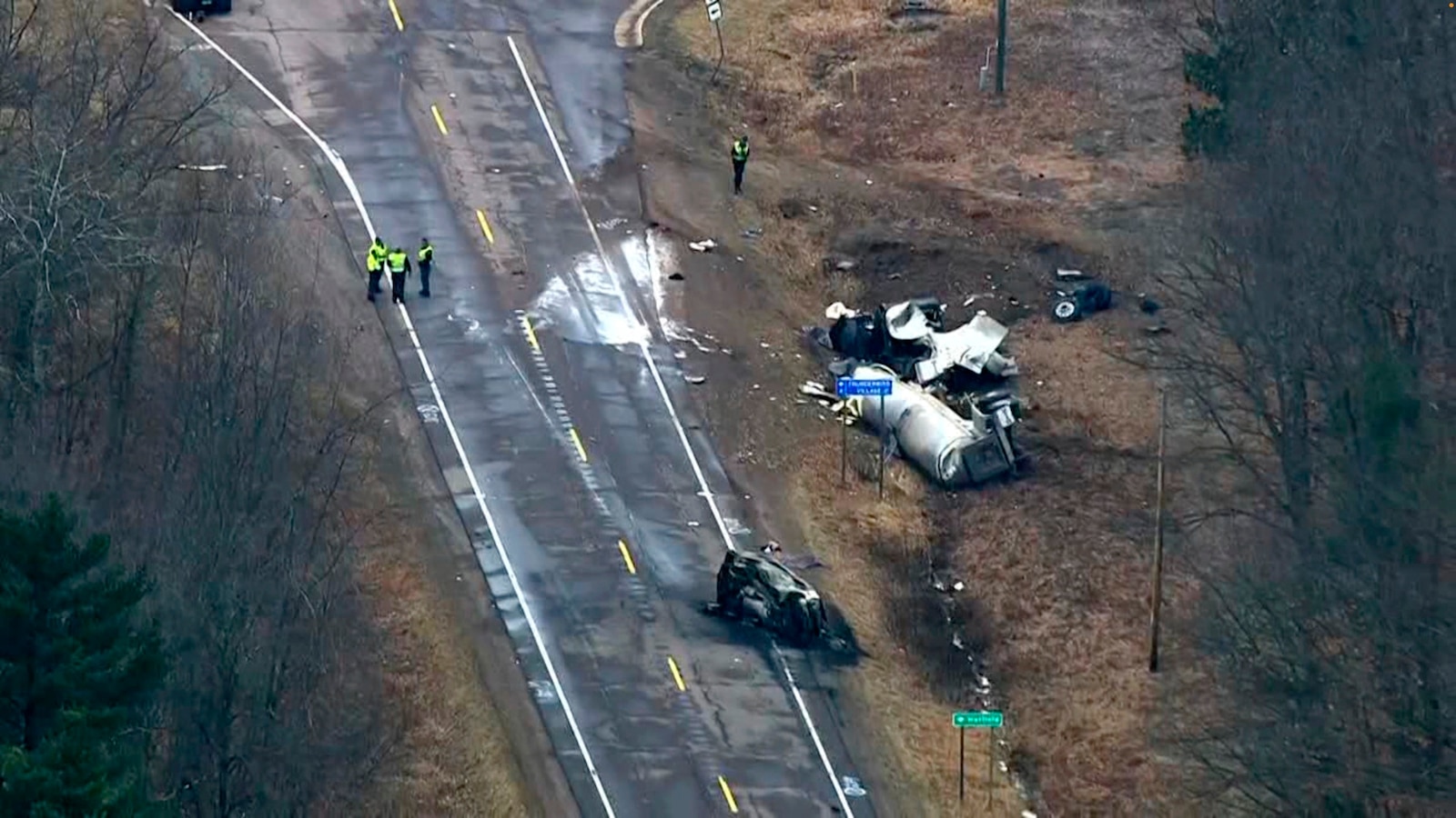 "Tragic Wisconsin Crash: Toddler Sole Survivor as 9 Die, Including 7 Amish Community Members"