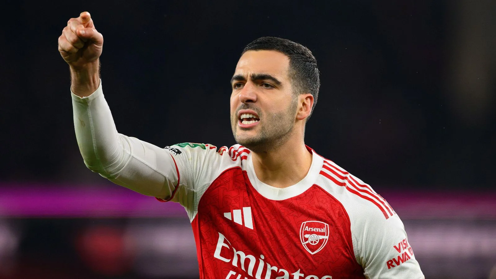 Arsenal lean on teenager Dowman as Merino injury stalls deadline-day plans