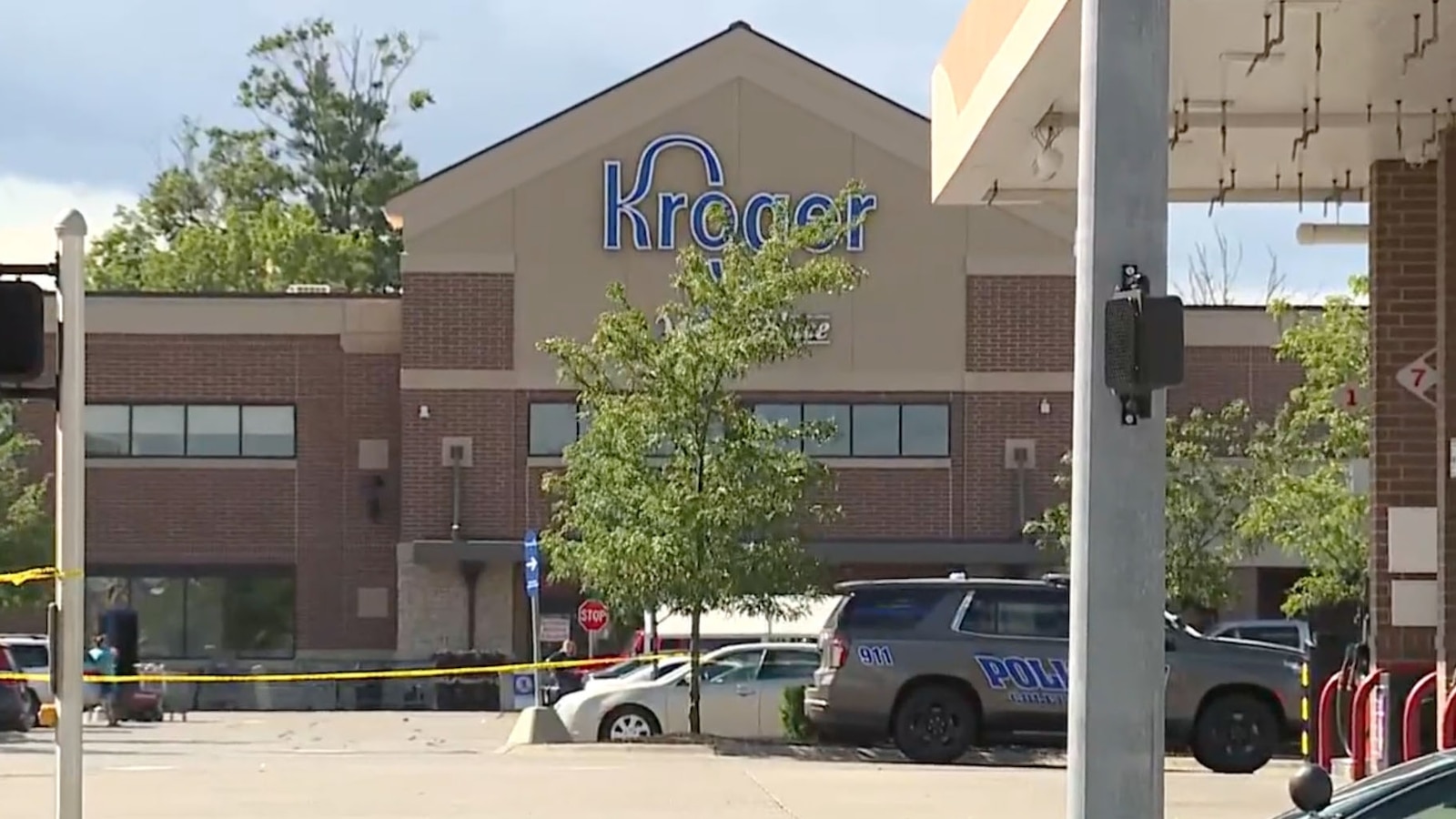 Two Injured in Police Shootout at Cincinnati Kroger