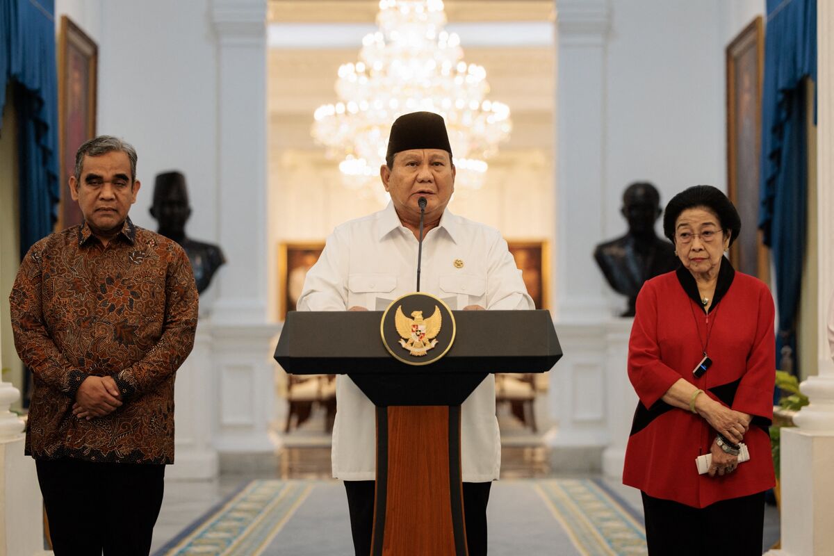 Indonesia Faces Ongoing Unrest Amid Protests and Political Tensions