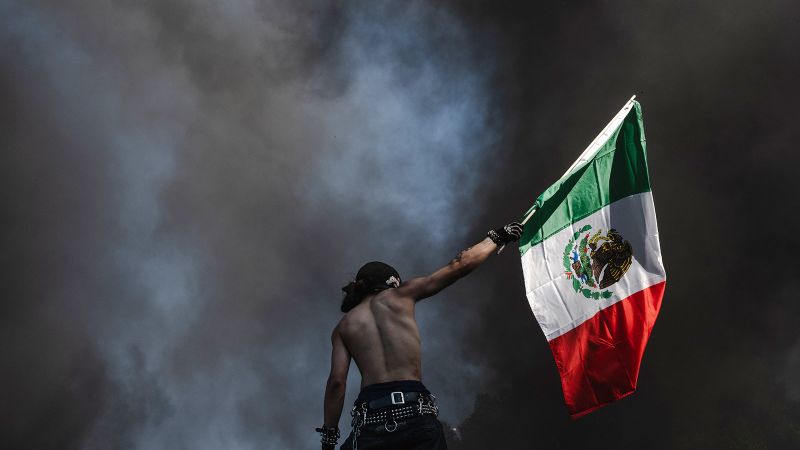 Mexican Flags in LA Protests: Symbol of Unity or Controversy?