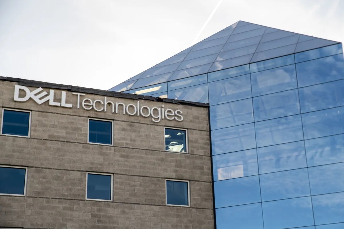 Featured image for "Dell's Stock Soars on AI Server Sales Surge"