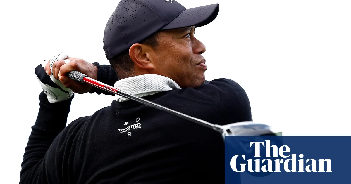 Featured image for "Tiger Woods Urges PGA Tour to Continue Talks with PIF and LIV Golf"