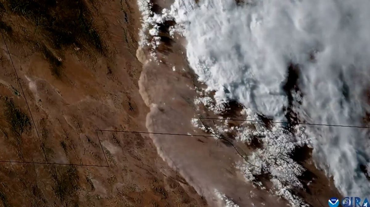 Featured image for Haboob from New Mexico Blankets Arizona in Dust and Haze