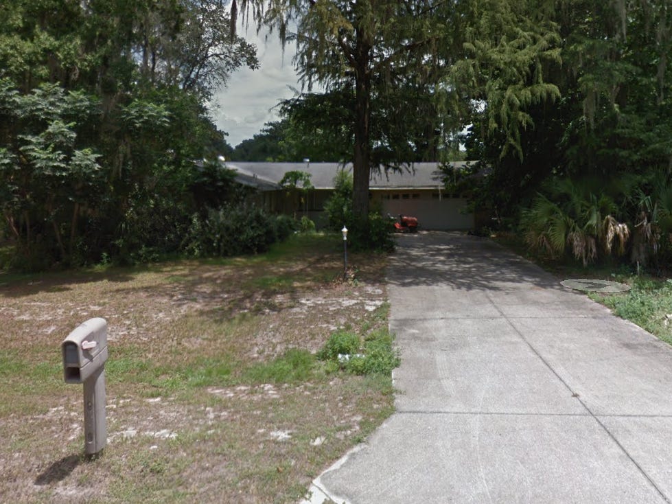 Featured image for Florida homeowner confronts squatter with gun from closet