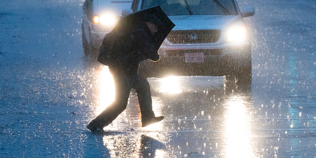 Featured image for "California Braces for Pineapple Express: Flooding, Wind, and Snow Forecasted"