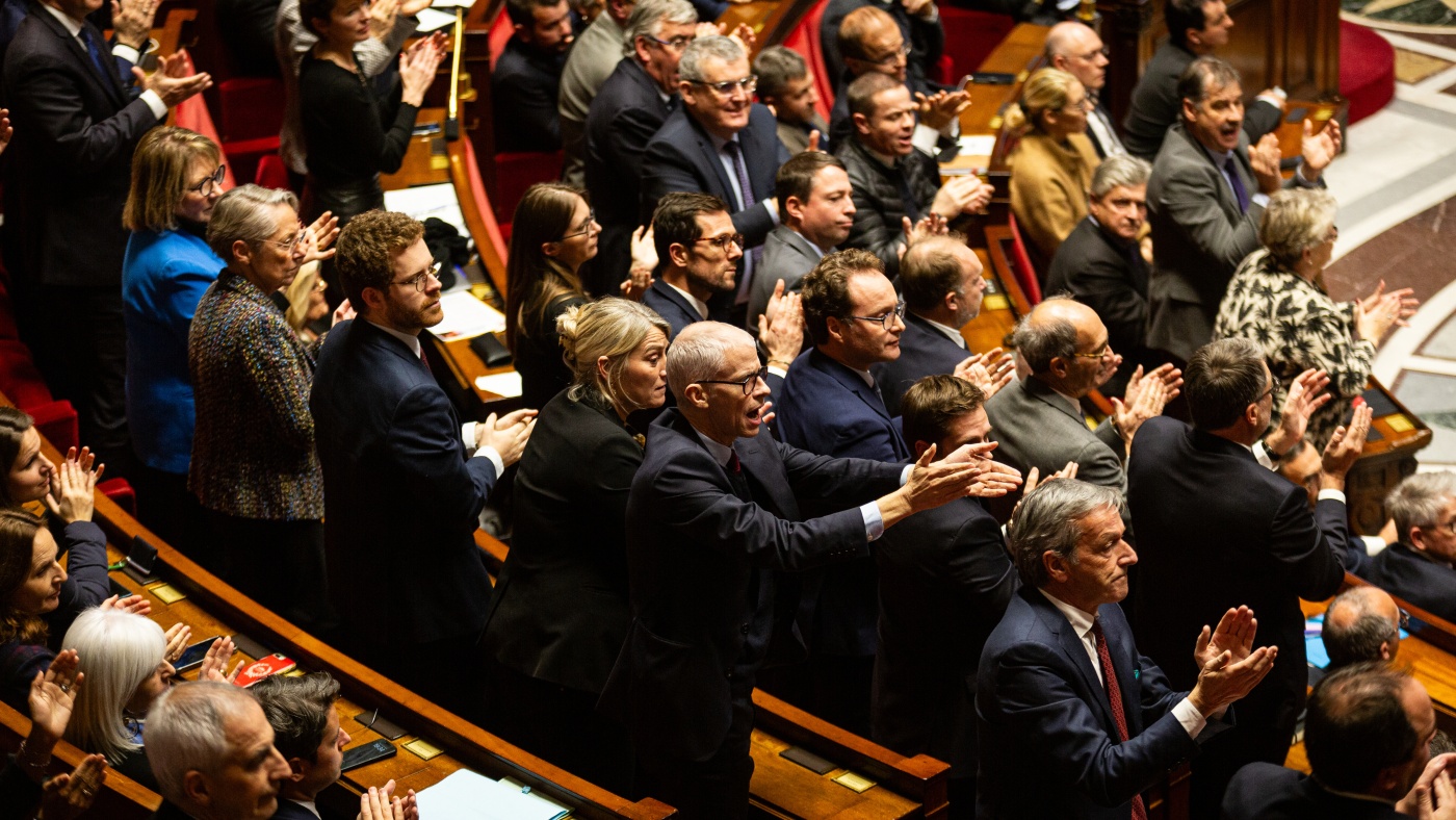 Macron Faces Political Turmoil as French Government Collapses
