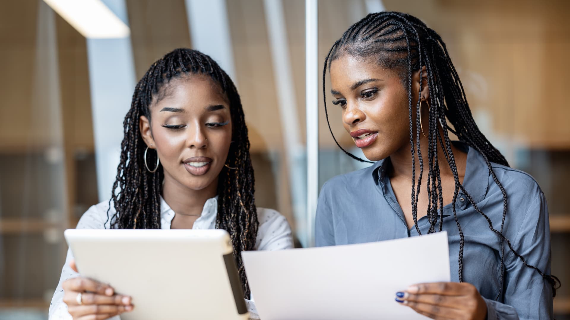 Featured image for "Empowering Women: Minimizing Financial Stress and Closing the Pensions Gender Gap"