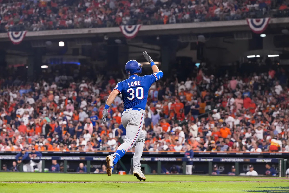 "2023 World Series: Rangers vs. Diamondbacks - A Wild-Card Showdown"