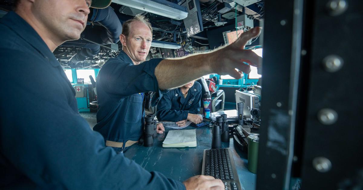Tensions rise as Chinese warship approaches US destroyer in Taiwan Strait.