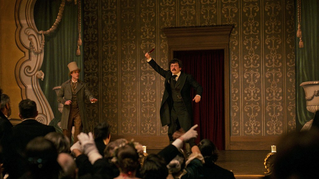 "The Pursuit of John Wilkes Booth: A Review of Apple TV+'s 'Manhunt' Starring Tobias Menzies"