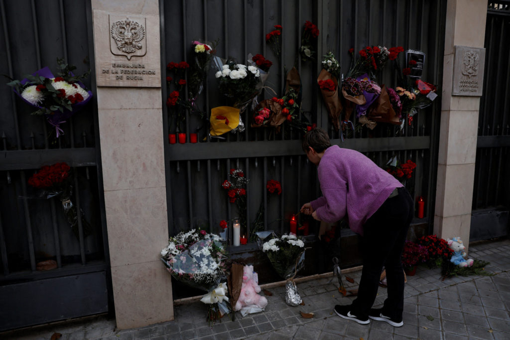"Russia Concert Massacre: ISIS Claims Responsibility and Putin Vows Retribution"