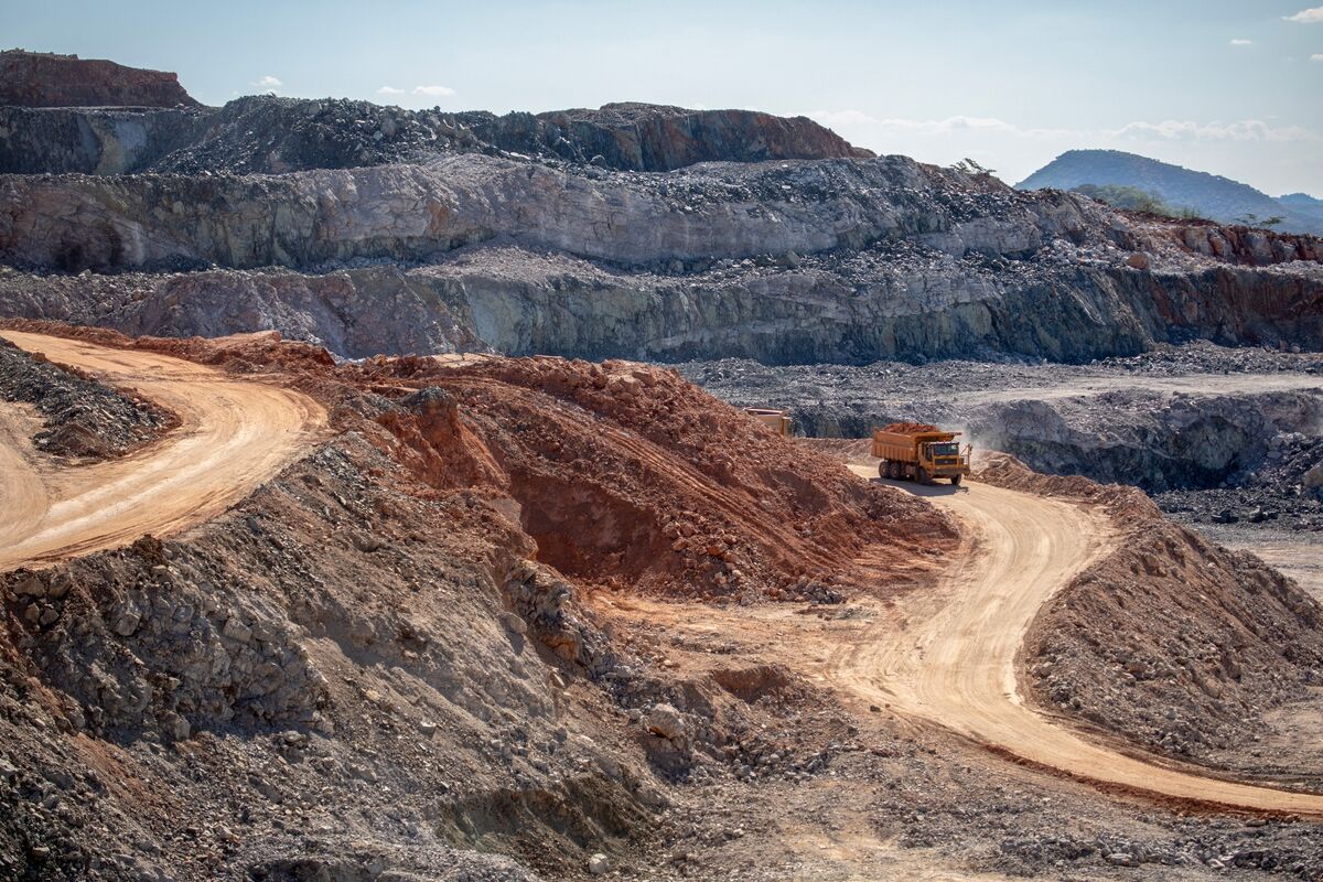 Featured image for Lithium Stocks Rise Amid CATL Mine Suspension and Industry Restructuring