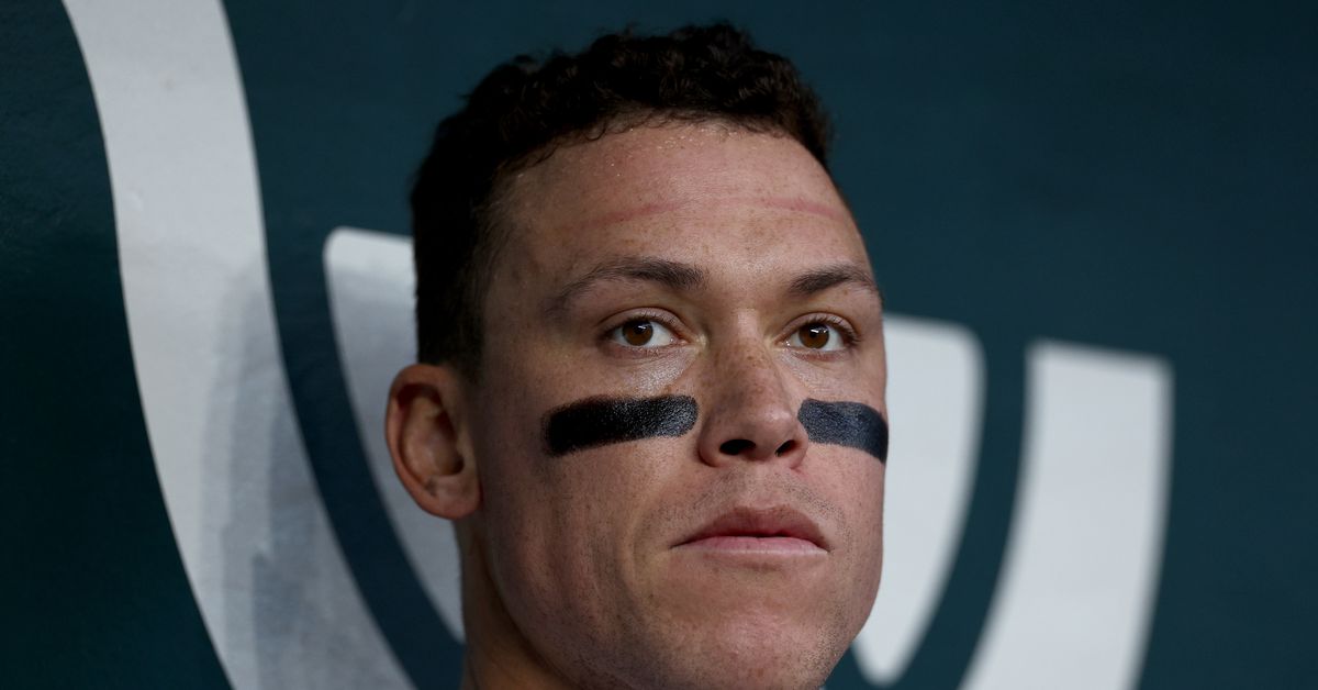 Aaron Judge's Hip Injury Plagues Yankees.