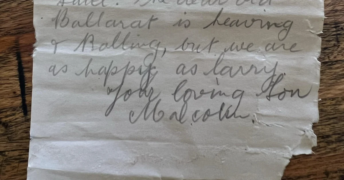 Featured image for Century-old WWI messages in a bottle wash ashore in Australia