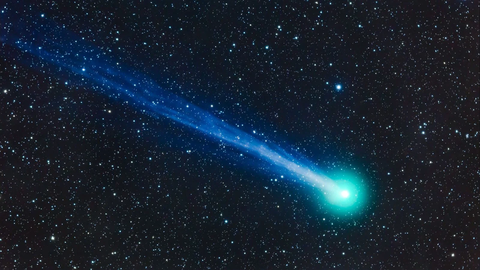 New Sungrazing Comet Could Glow in Daylight if It Survives Its Close Sun Pass