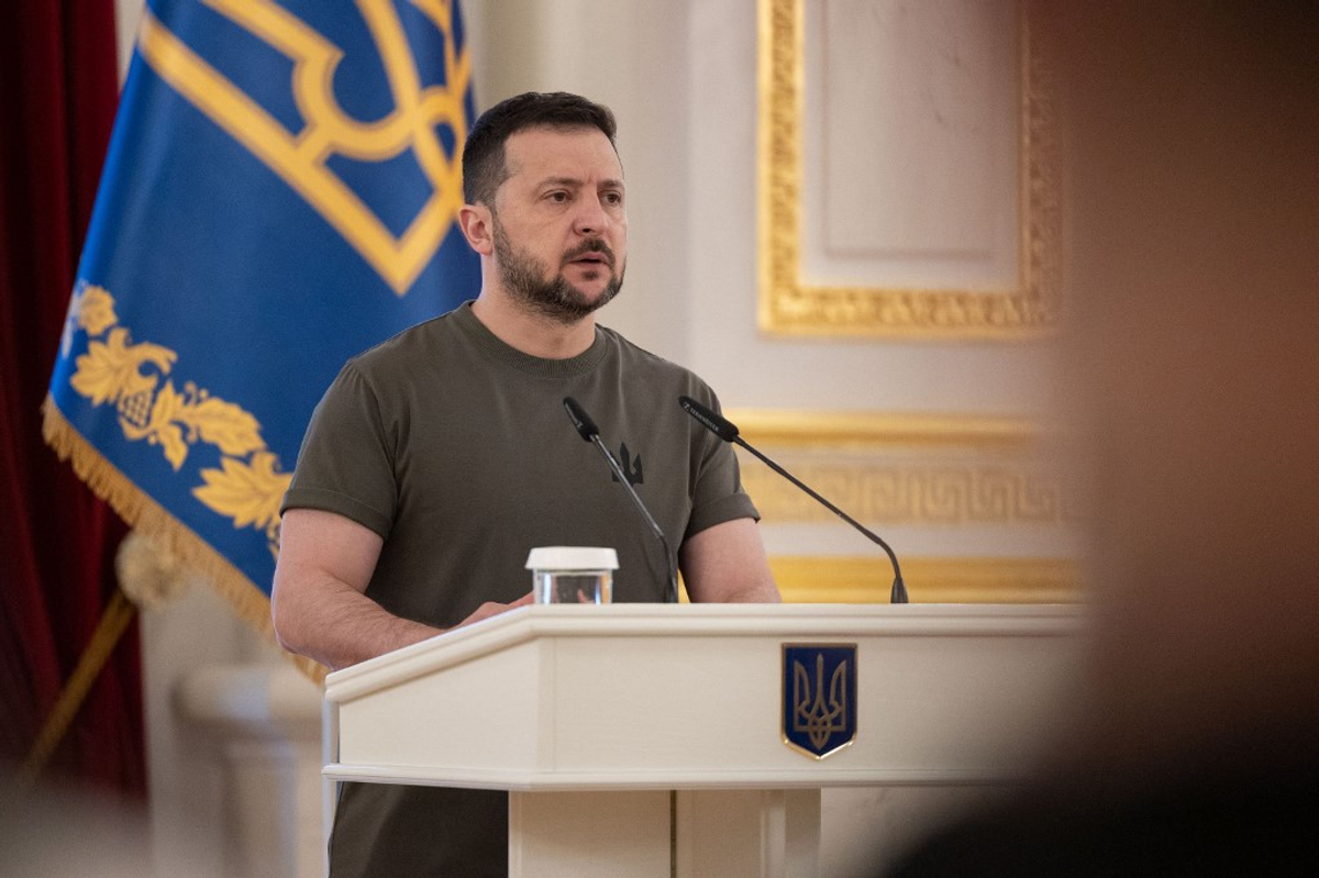 "Zelensky's Warning: Ukraine's Fate Hinges on US Aid"