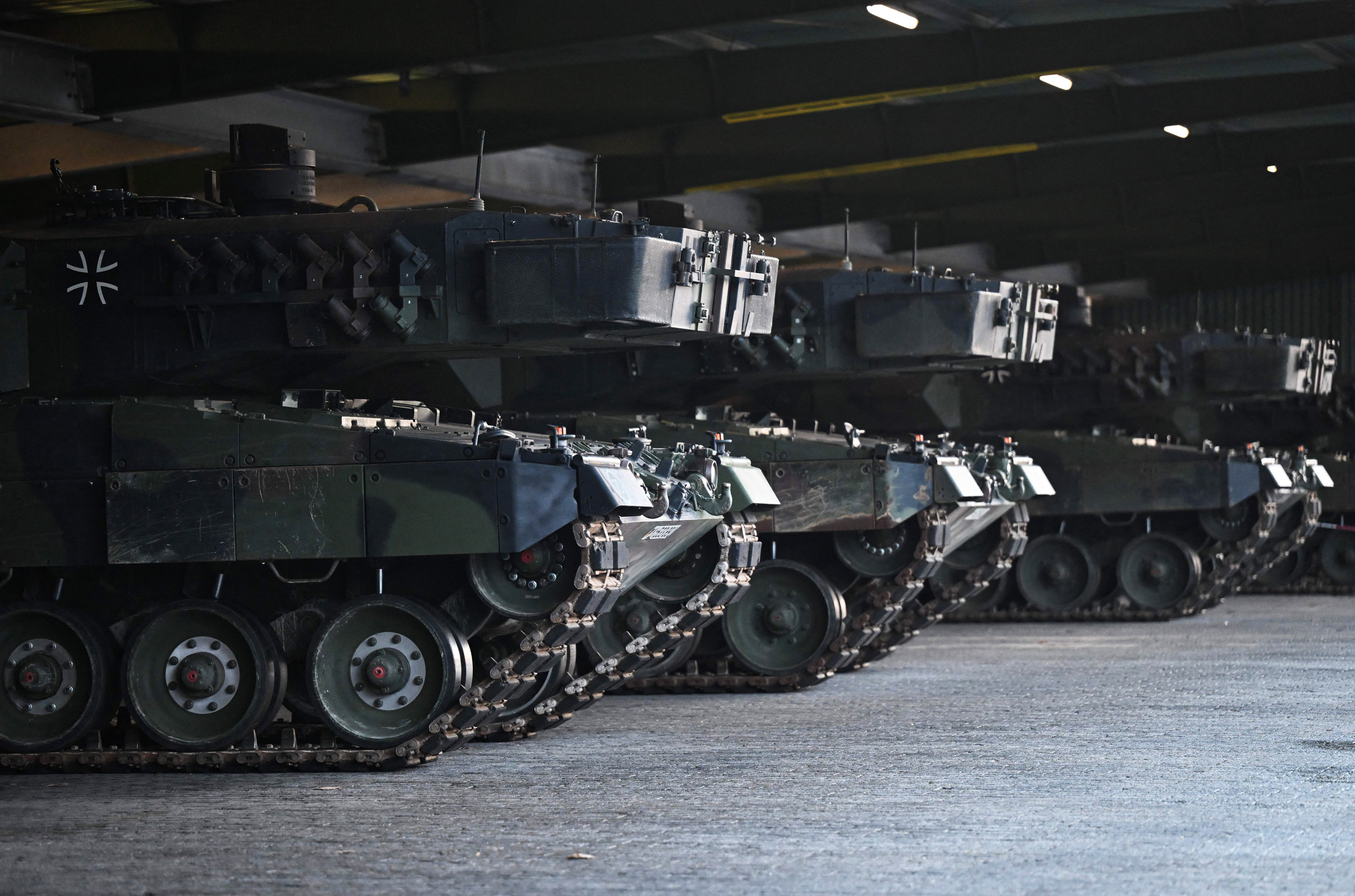 Russia's 'Tank-Killers' Prepare to Combat Western Armor in Ukraine