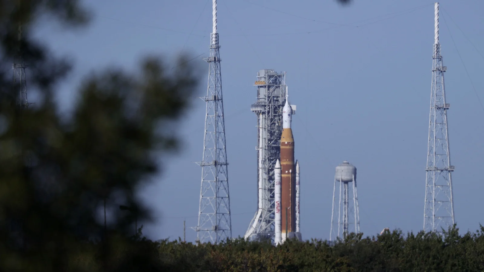 Artemis II Faces Heat Shield Scrutiny Ahead of Manned Moon Flyby