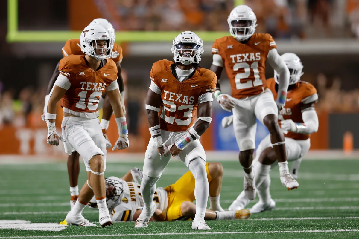 Texas Surges to No. 3 as Alabama Plummets in Latest College Football Rankings